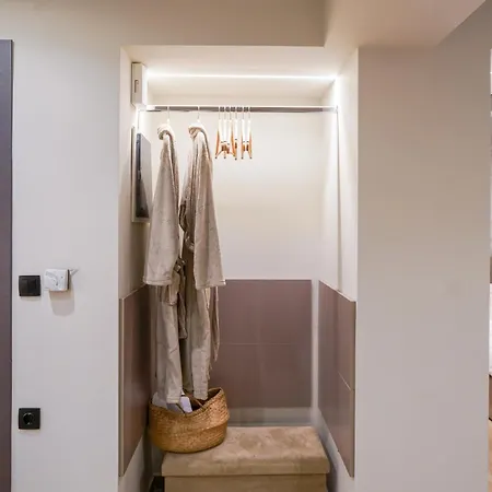 Апартаменты & Лариса