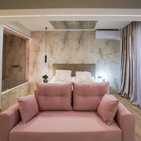 Апартаменты & Лариса